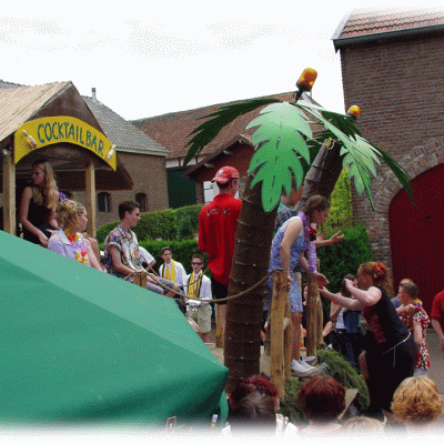 Optocht 13